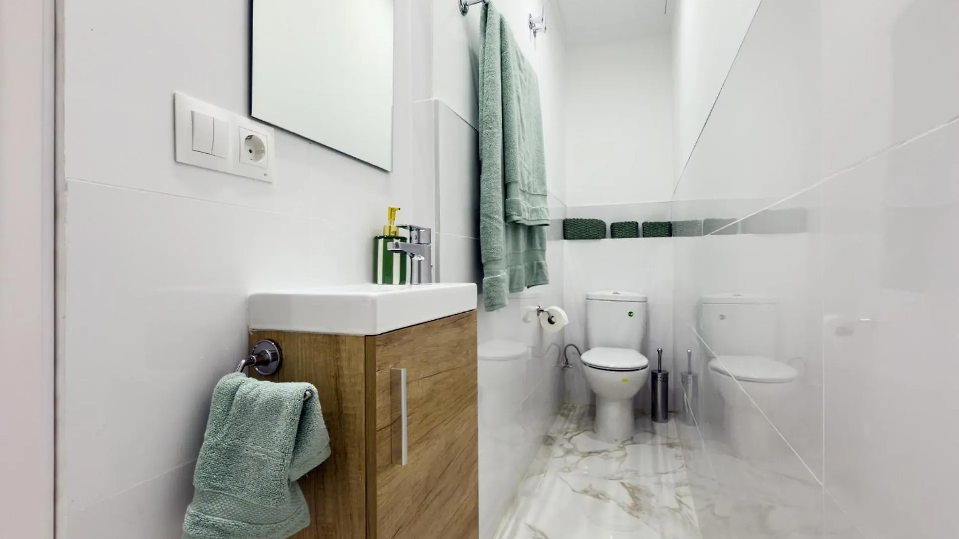 Bonito Apartamento En Ronda Sant Pau Barcelona Apartment