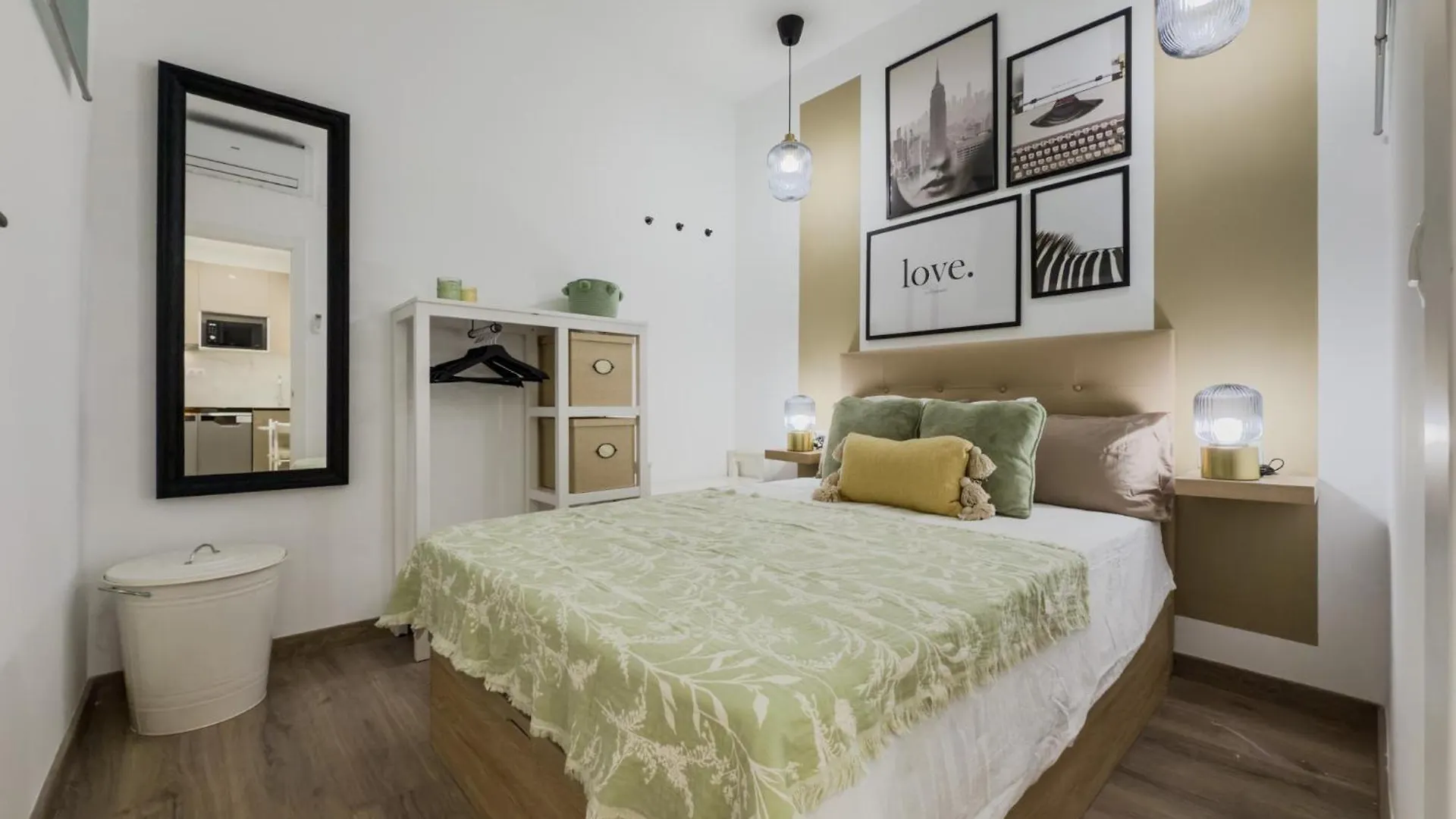 Bonito Apartamento En Ronda Sant Pau Barcelona Apartment